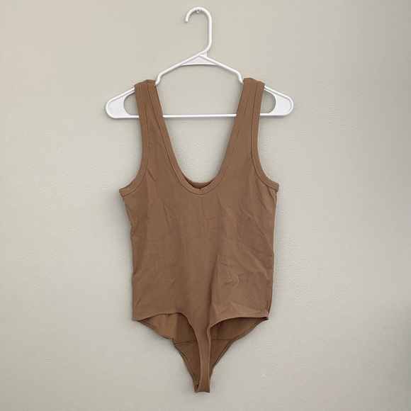 Abercrombie & Fitch Brown Seamless Ribbed Soft Collection Bodysuit Size Large - Picture 2 of 6